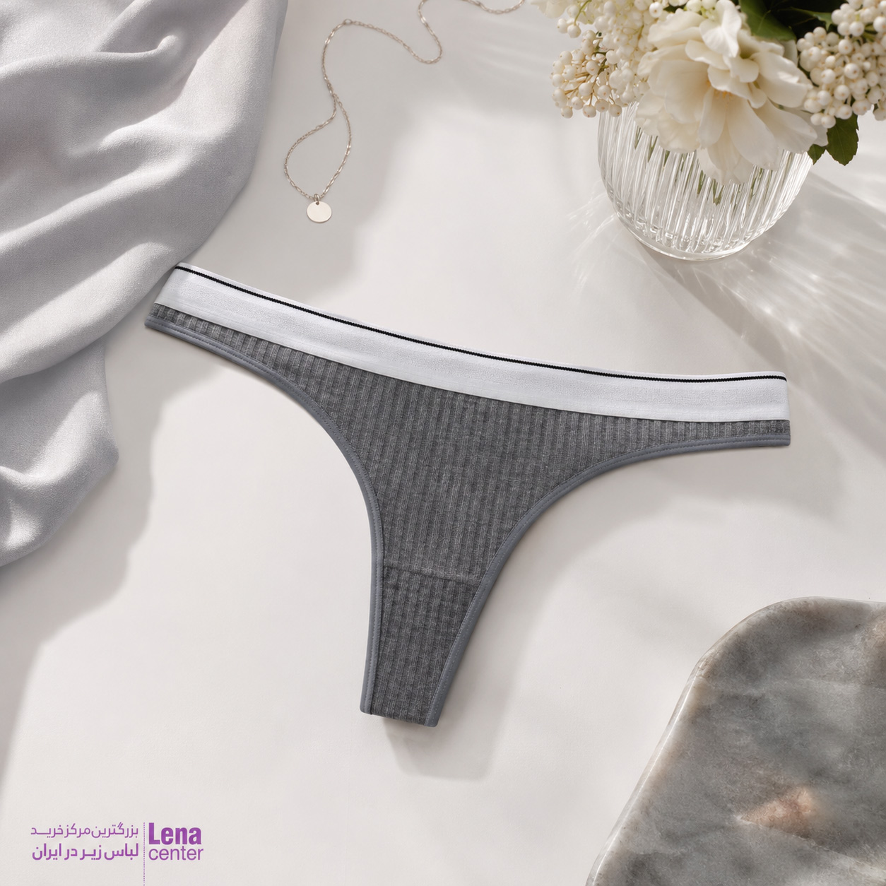 شورت زنانه کبریتی بکلس با کش کلوین کلین نمای جلو